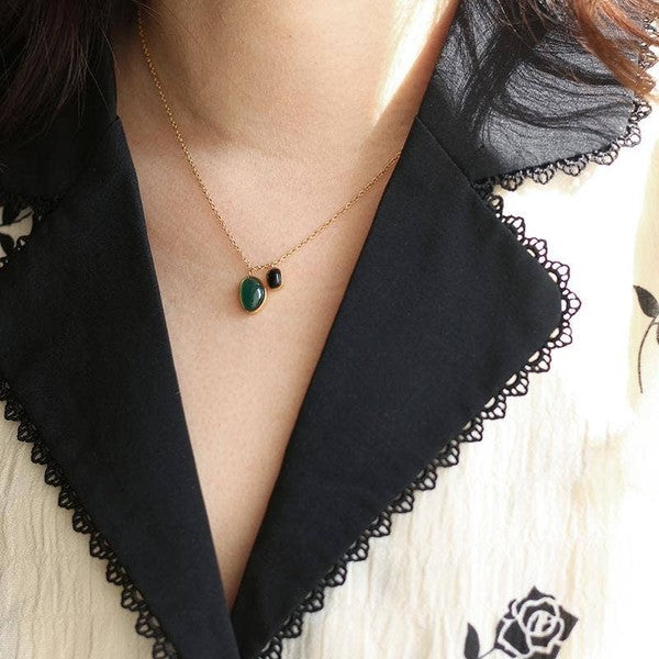 GREEN GEMSTONE NECKLACE