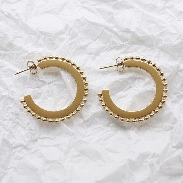 HOOP EARRING