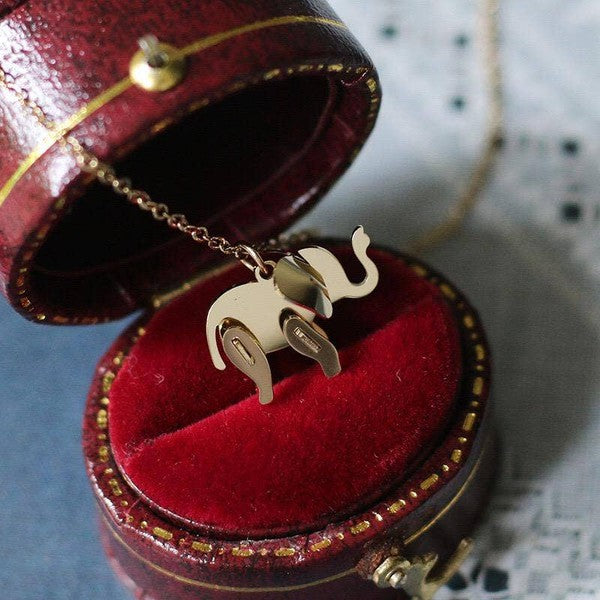 LUCKY ELEPHANT MOVABLE NECKLACE